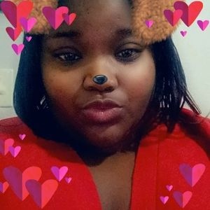 Meet your Posher, Alisha